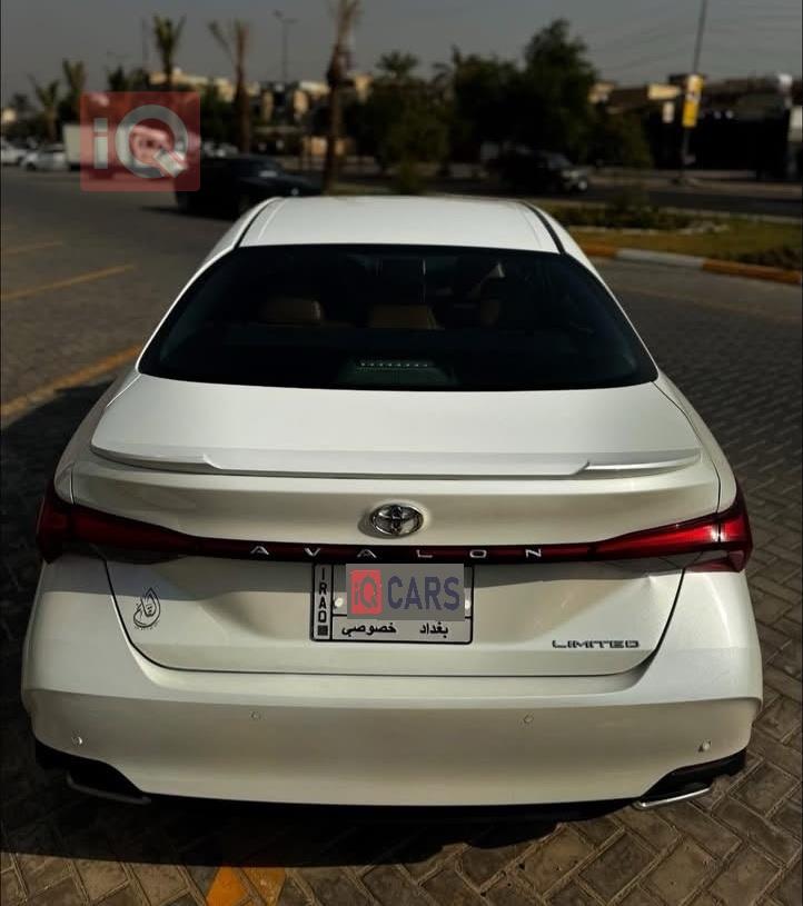 تۆیۆتا ئەڤەلۆن